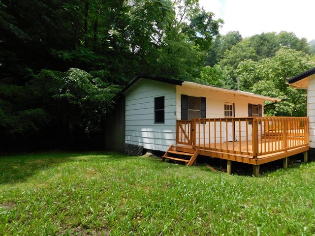 14 Day Hollow Road, Bledsoe, KY 40810