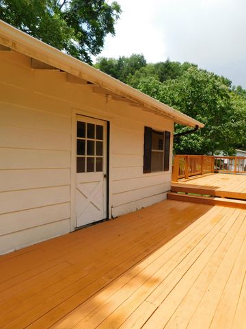 14 Day Hollow Road, Bledsoe, KY 40810