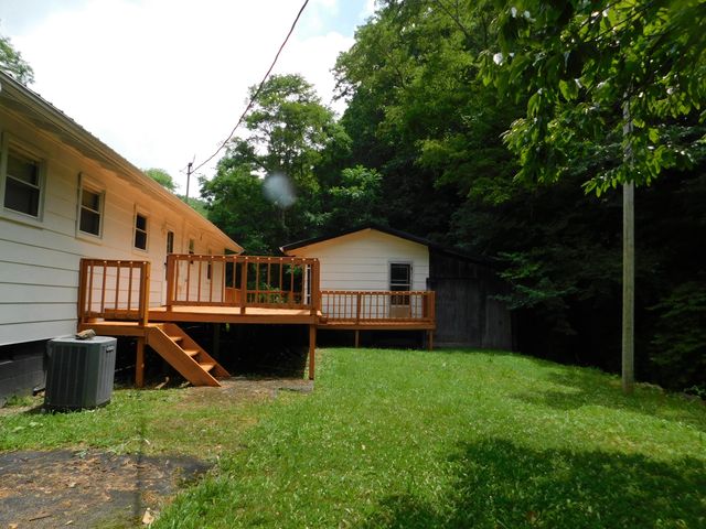 14 Day Hollow Road, Bledsoe, KY 40810