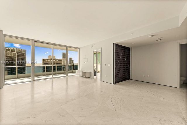 200 Biscayne Boulevard Way 5104, Miami, FL 33131