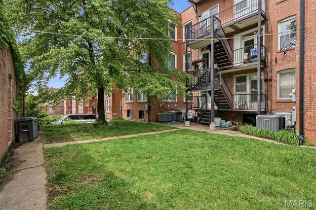 6306 Southwood Avenue 3E, Clayton, MO 63105