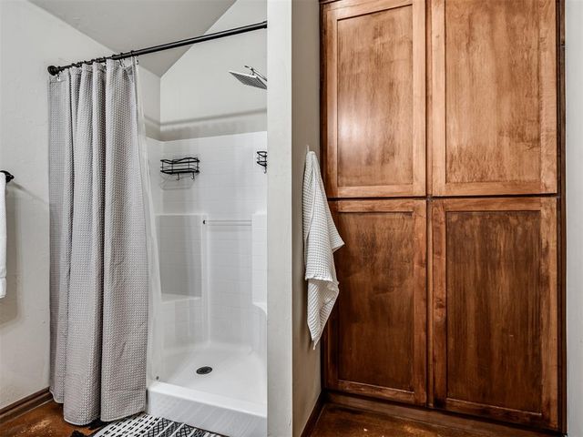 725 SW 12th Street, Moore, OK 73160