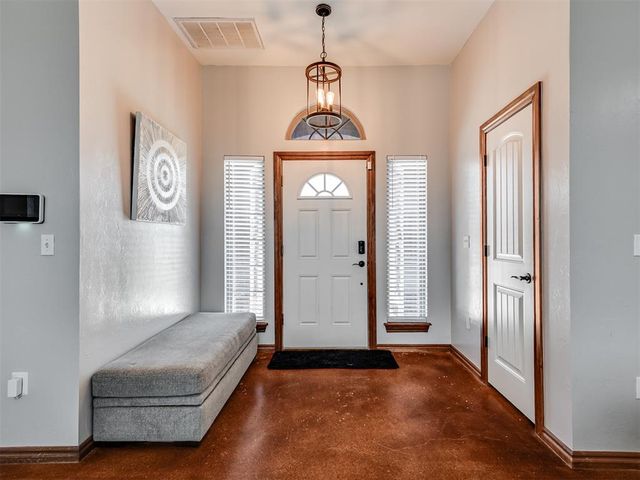 725 SW 12th Street, Moore, OK 73160
