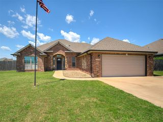 725 SW 12th Street, Moore, OK 73160