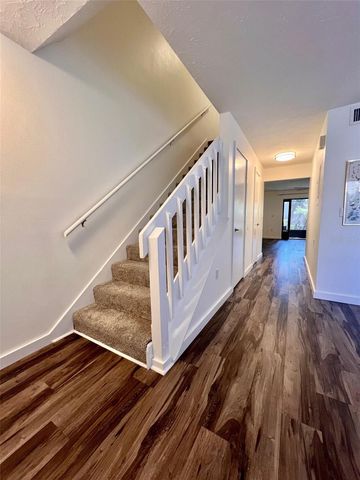 984 SUNRIDGE DRIVE J3, Sarasota, FL 34234