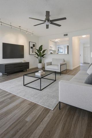 984 SUNRIDGE DRIVE J3, Sarasota, FL 34234
