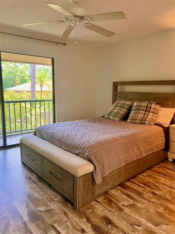 984 SUNRIDGE DRIVE J3, Sarasota, FL 34234