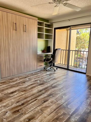 984 SUNRIDGE DRIVE J3, Sarasota, FL 34234