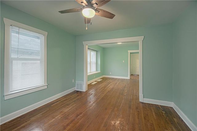 3021 FARROW Avenue, Kansas City, KS 66104