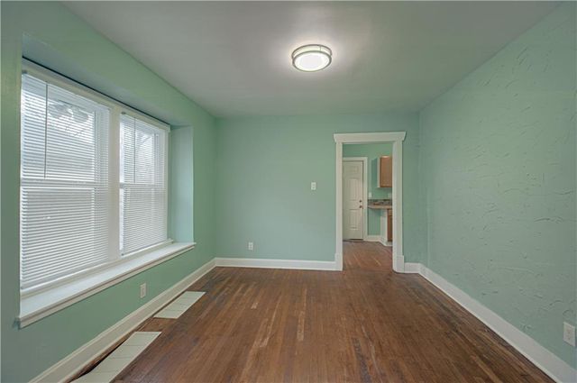 3021 FARROW Avenue, Kansas City, KS 66104