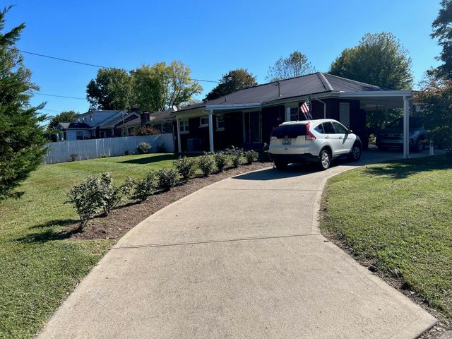 182 Bourbon Hills Drive, Paris, KY 40361