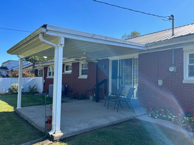 182 Bourbon Hills Drive, Paris, KY 40361