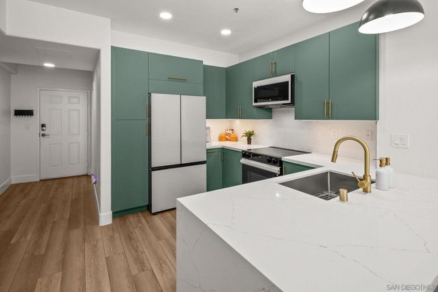 350 K St 514, San Diego, CA 92101