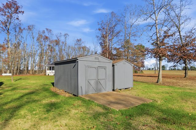 139 Limestone Rd, Elora, TN 37328