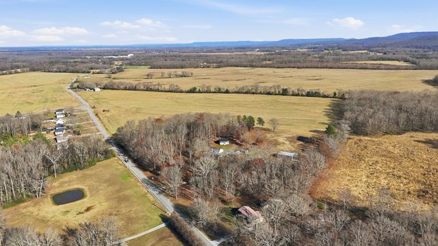 139 Limestone Rd, Elora, TN 37328