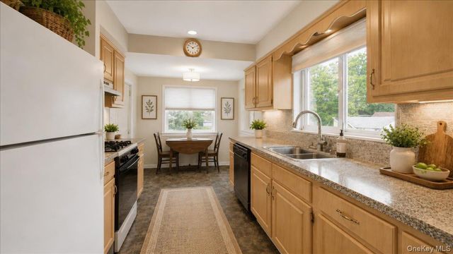 9 Howard Avenue, White Plains, NY 10606