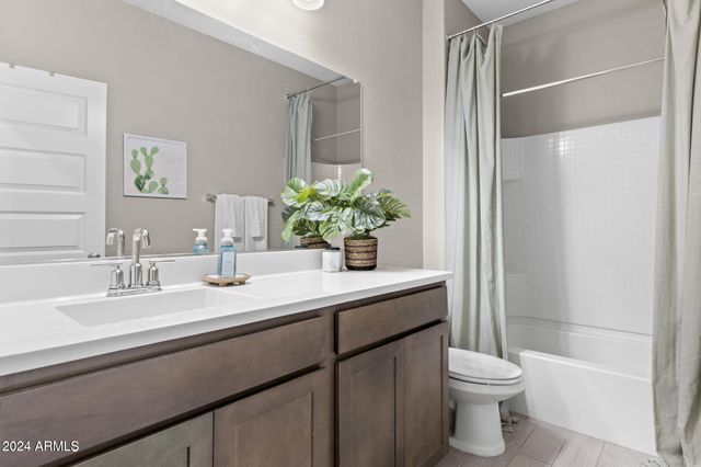 10619 S 54TH Drive, Laveen, AZ 85339