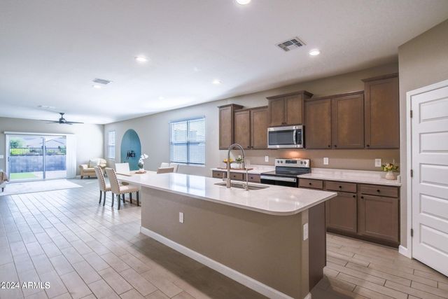 10619 S 54TH Drive, Laveen, AZ 85339