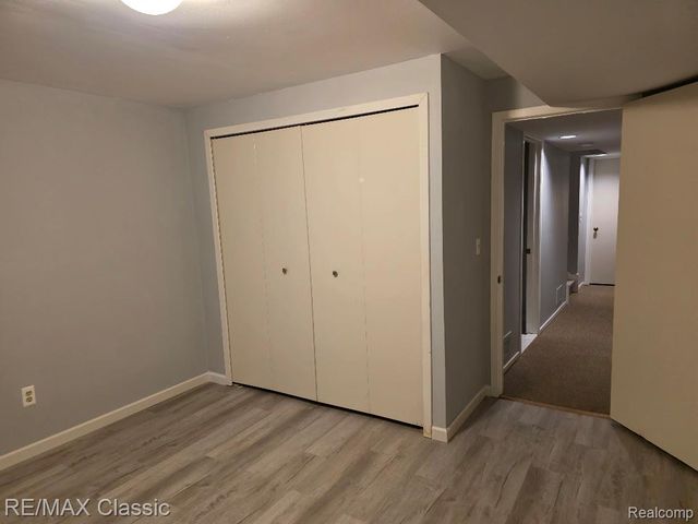 1806 S Hill Boulevard, Bloomfield Charter Township, MI 48304