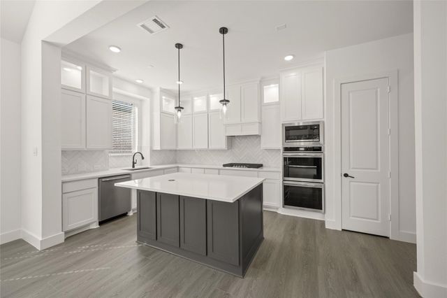 2209 Pelican Drive, Mansfield, TX 76063