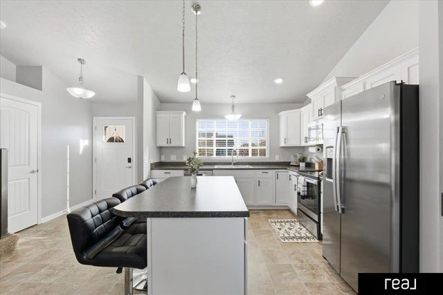 15014 S 19th Street, Bellevue, NE 68123