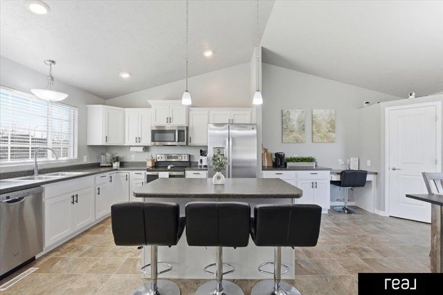 15014 S 19th Street, Bellevue, NE 68123