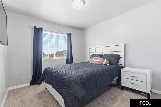 15014 S 19th Street, Bellevue, NE 68123