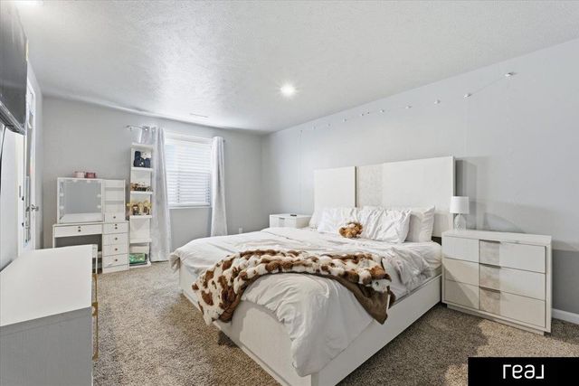 15014 S 19th Street, Bellevue, NE 68123