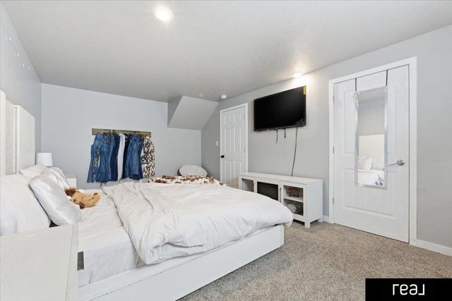 15014 S 19th Street, Bellevue, NE 68123