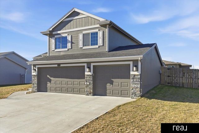 15014 S 19th Street, Bellevue, NE 68123