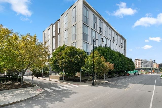 1 Earhart Street 704, Cambridge, MA 02141