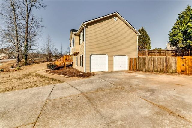 6282 Fairoaks Place, Douglasville, GA 30135
