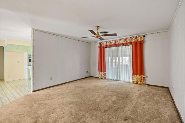 182 Lakeview 2 Road, El Campo, TX 77437