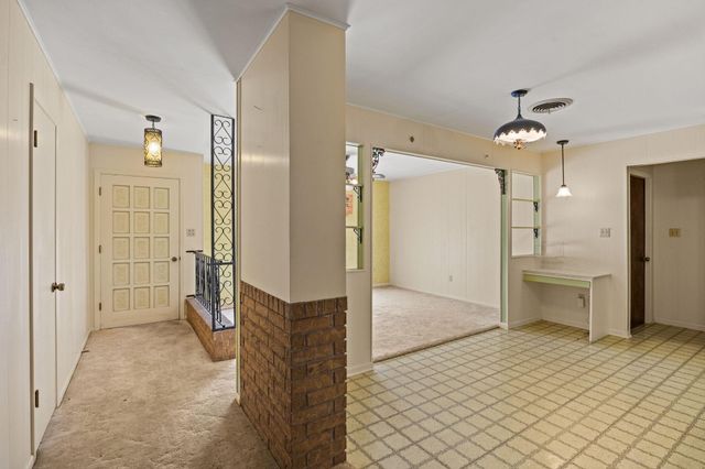 182 Lakeview 2 Road, El Campo, TX 77437