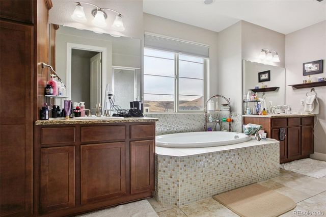 10560 Ladera Drive, Lone Tree, CO 80124