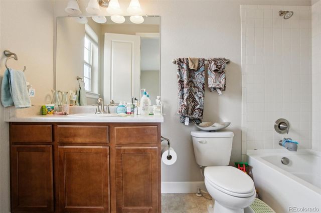 10560 Ladera Drive, Lone Tree, CO 80124