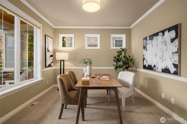 2449 NE Davis Loop, Issaquah, WA 98029