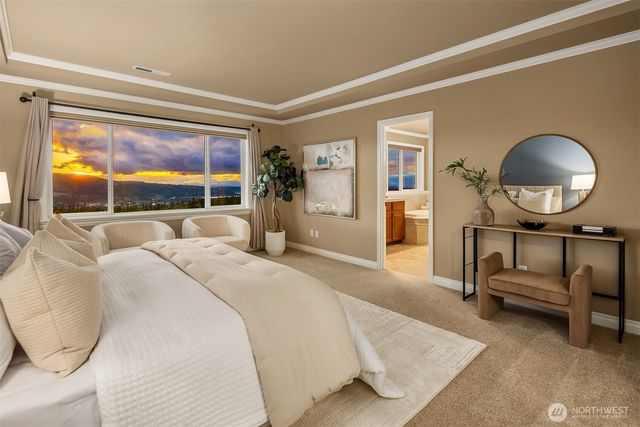 2449 NE Davis Loop, Issaquah, WA 98029