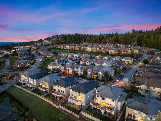 2449 NE Davis Loop, Issaquah, WA 98029