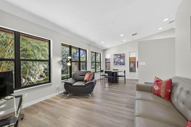 852 Cindy Drive, Wellington, FL 33414