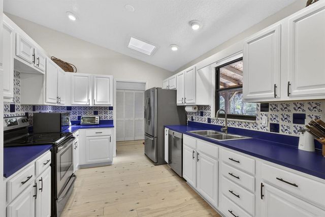852 Cindy Drive, Wellington, FL 33414