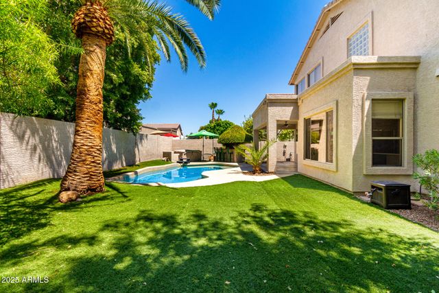 6804 W Lone Cactus Drive, Glendale, AZ 85308