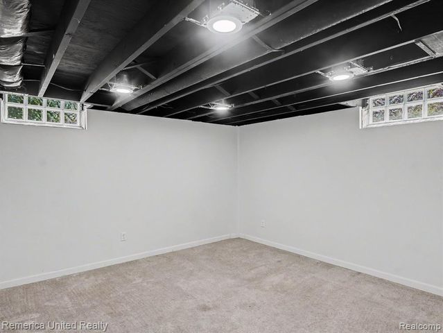 11070 Hillcrest Street, Livonia, MI 48150