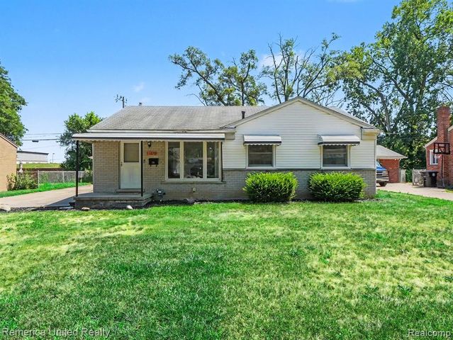 11070 Hillcrest Street, Livonia, MI 48150