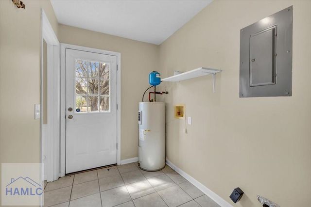 121 Deerwood Court, Hinesville, GA 31313