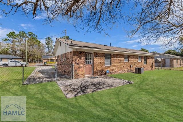 121 Deerwood Court, Hinesville, GA 31313