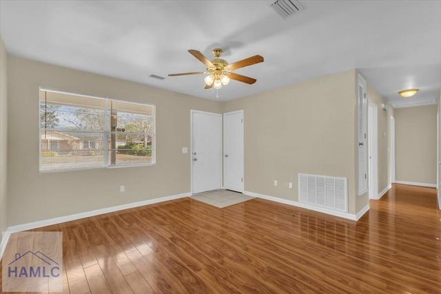 121 Deerwood Court, Hinesville, GA 31313