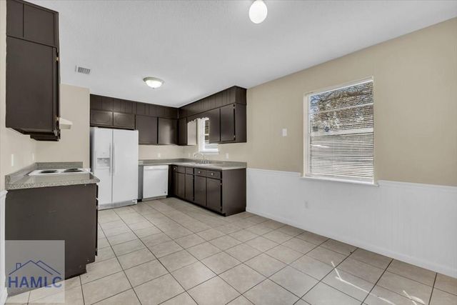 121 Deerwood Court, Hinesville, GA 31313