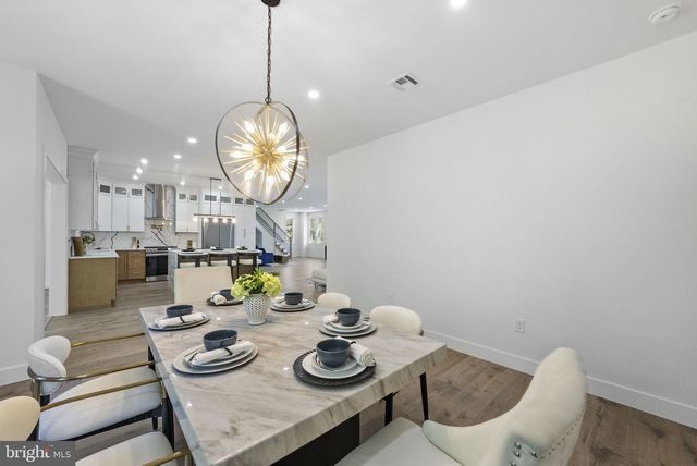 3 TYNE S, Kendall Park, NJ 08824