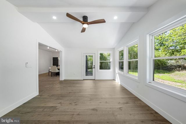 3 TYNE S, Kendall Park, NJ 08824